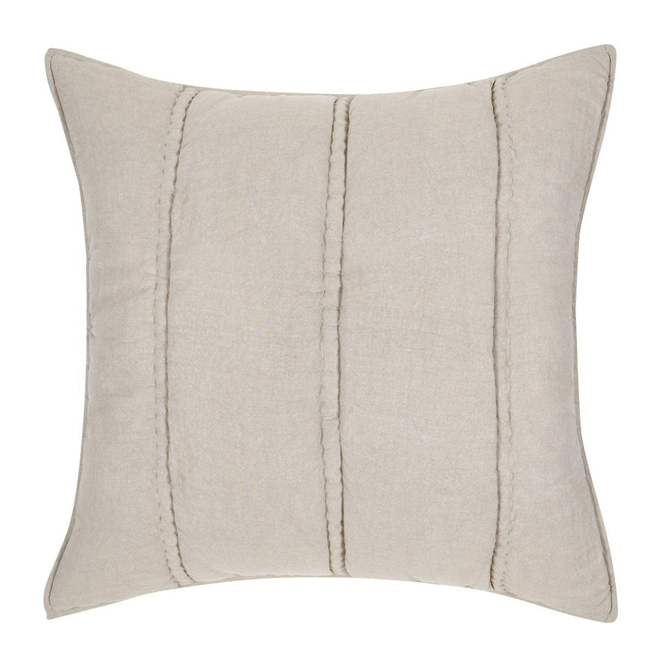 Rowen Quilt Collection