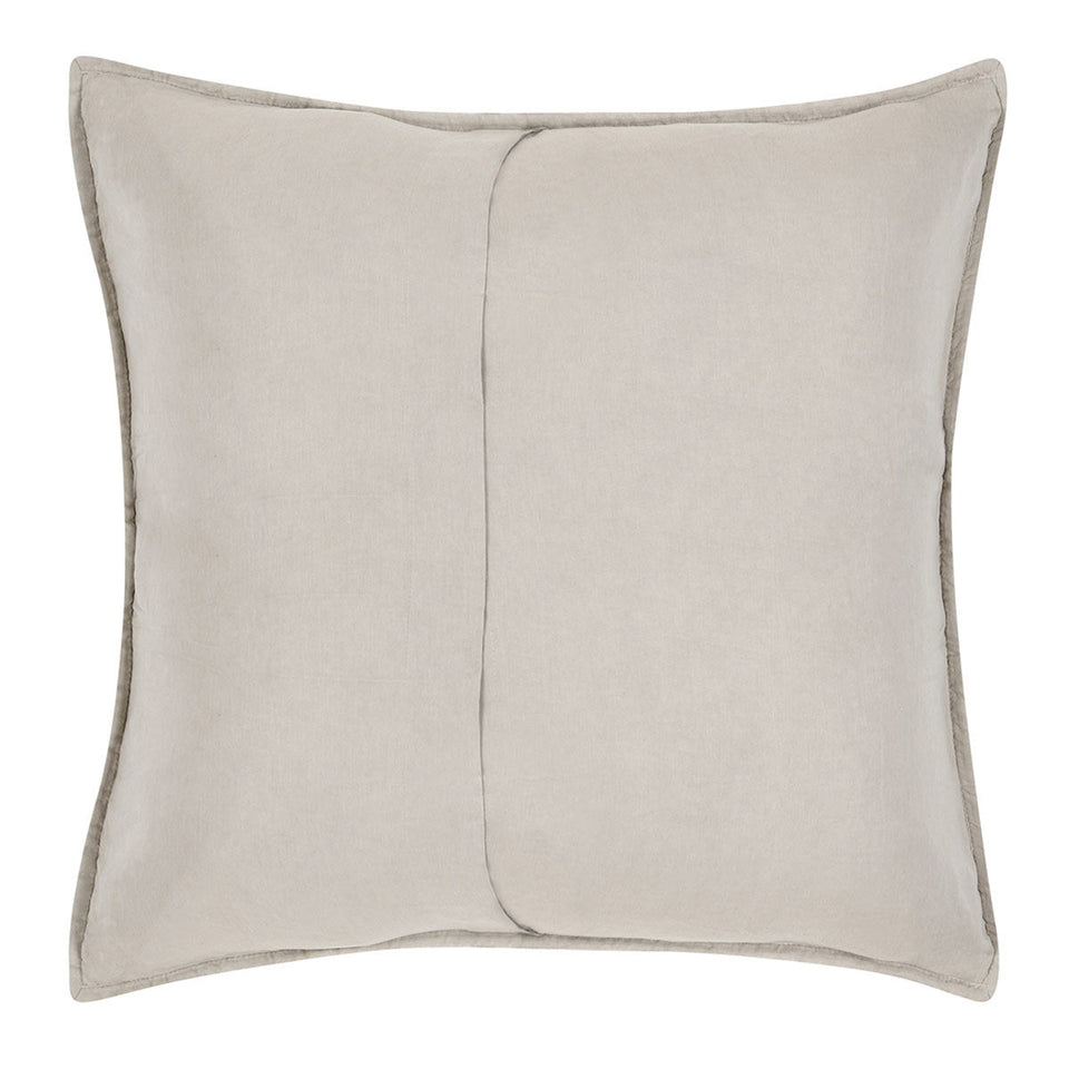 Rowen Quilt Collection