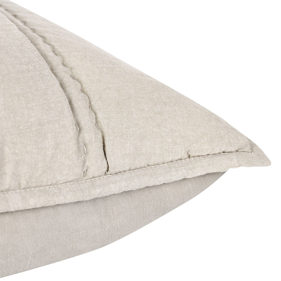 Rowen Quilt Collection