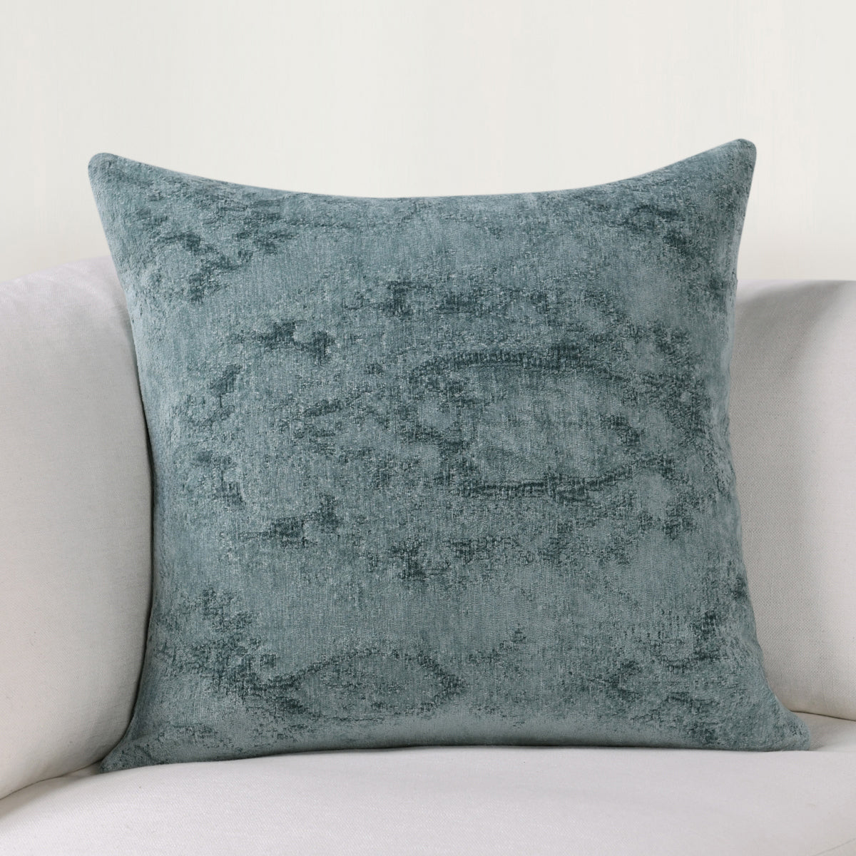 SLD Oliver Pillow
