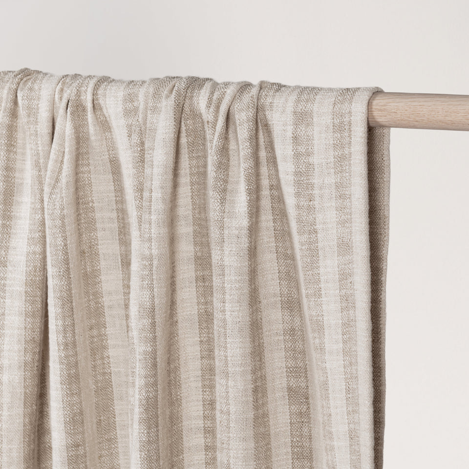 TC Linna Throw