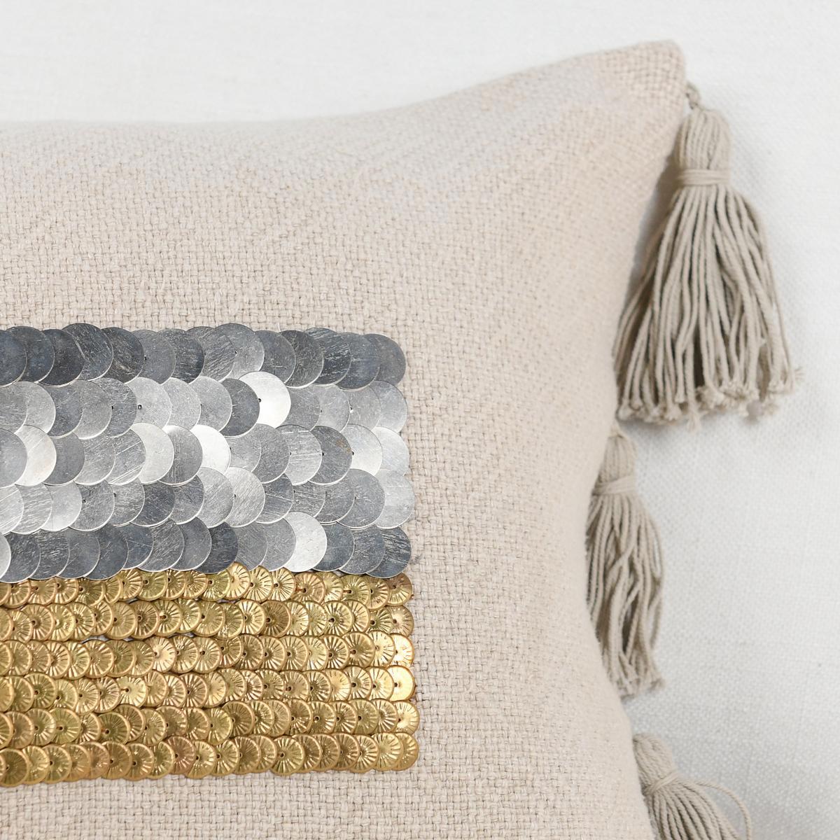 RO Tanga Pillow