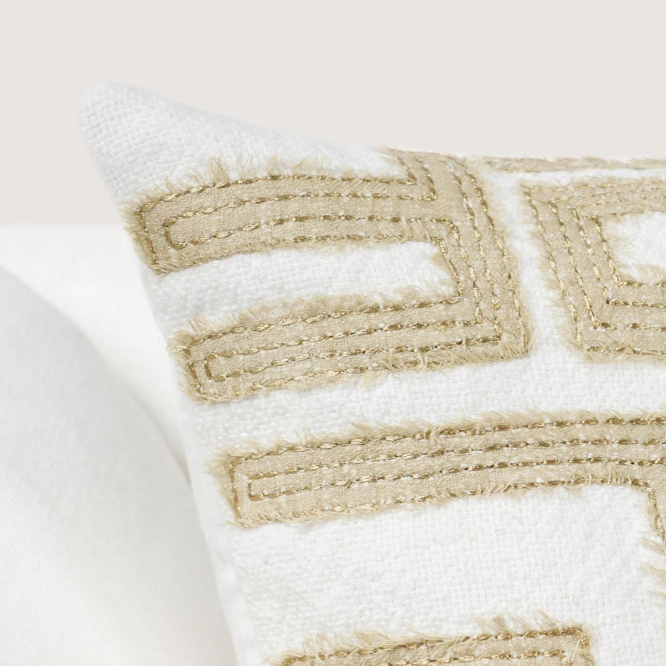 VC Mateo Pillow