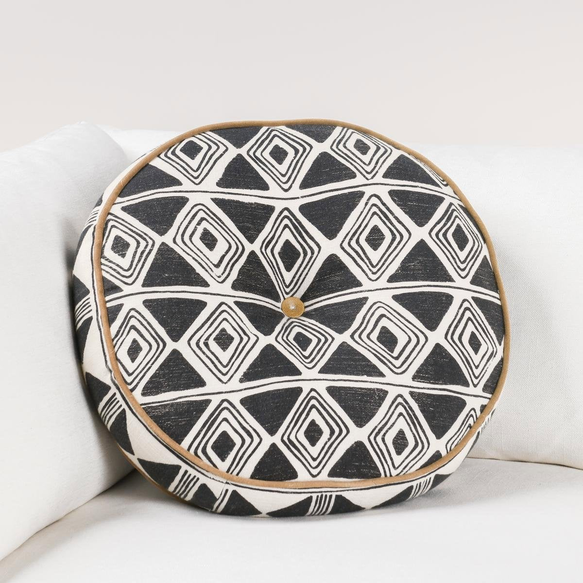RO Nubia Pillow