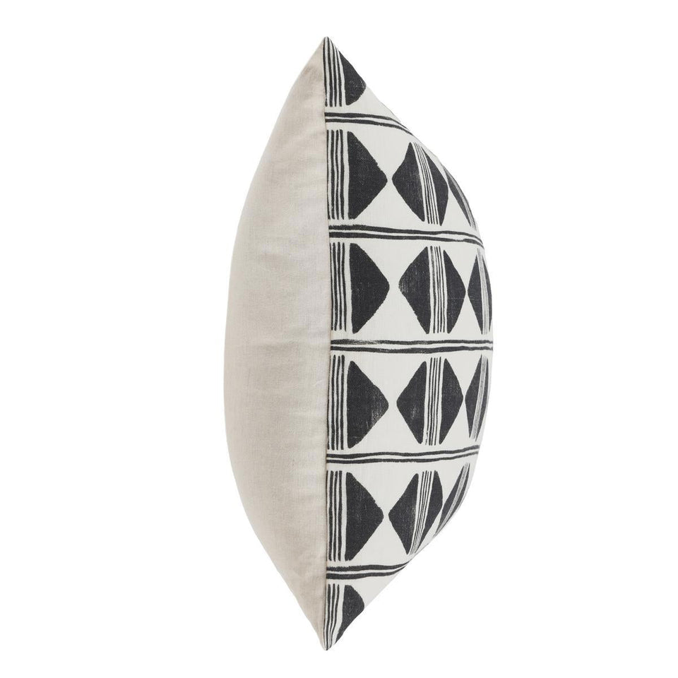 RO Nubia Pillow