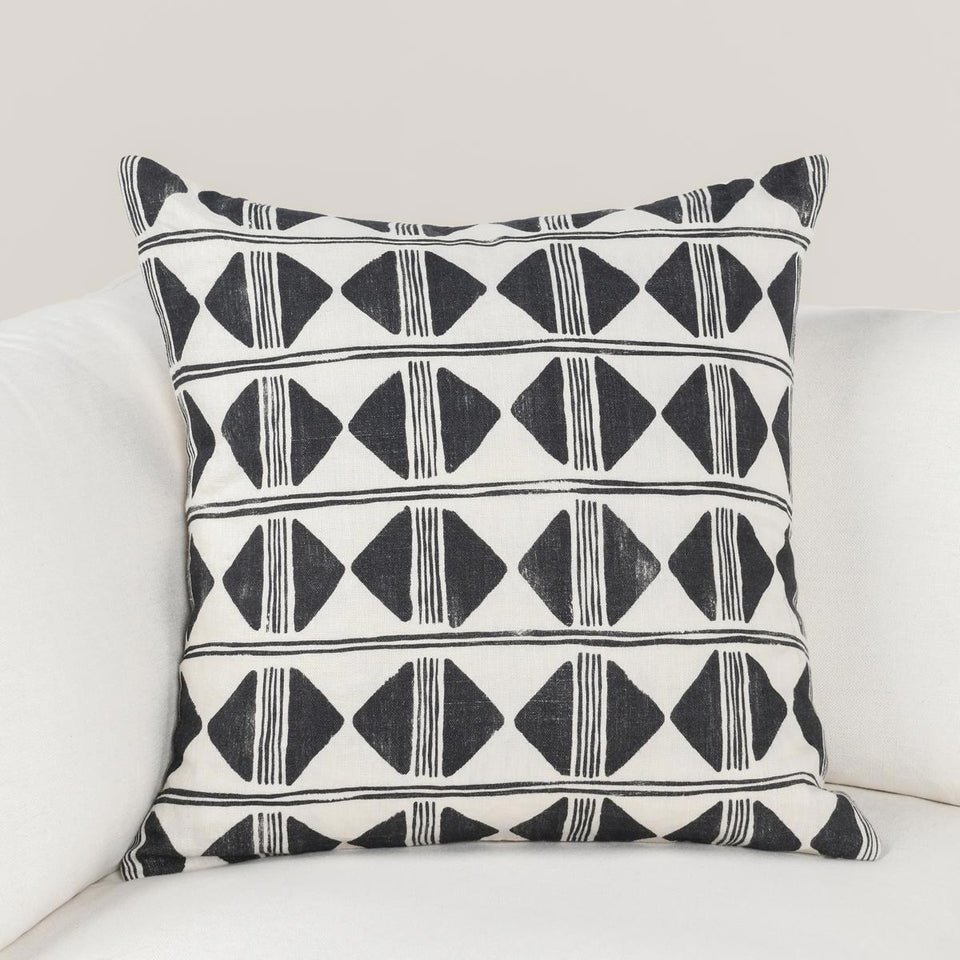 RO Nubia Pillow