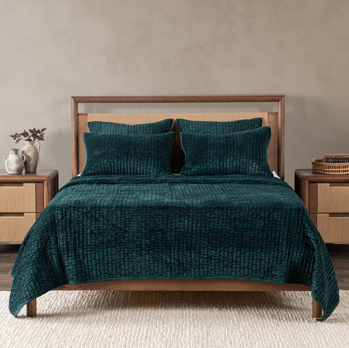 Bari Velvet Quilt Collection
