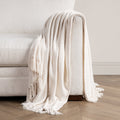 TC Aria Throw