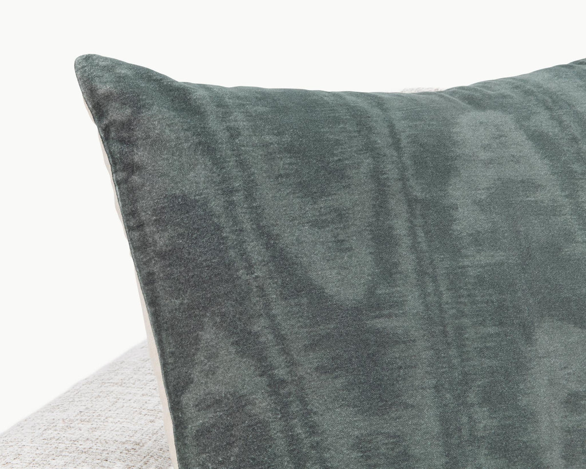 NV Hildene Pillow