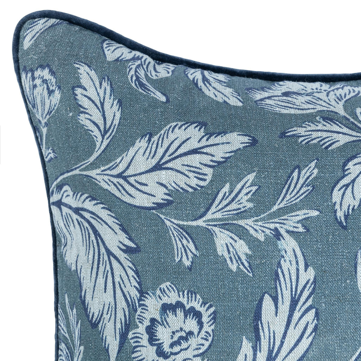 NV Davenport Pillow