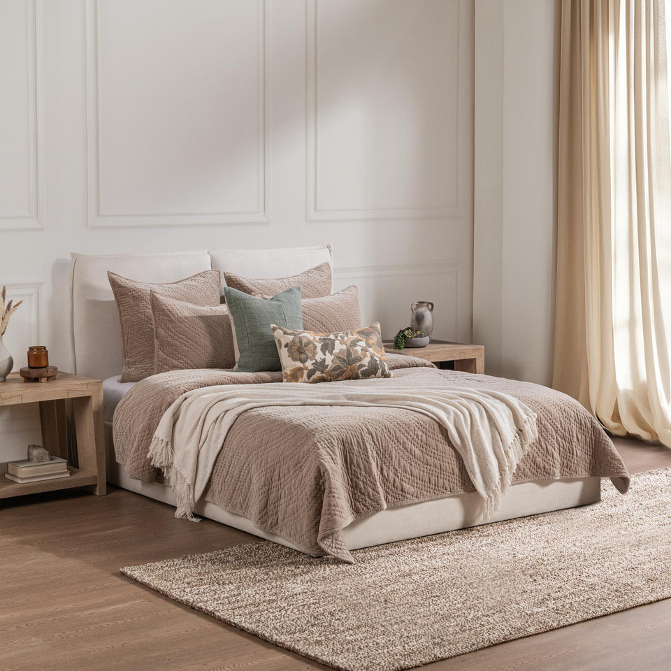 Elms Velvet Quilt Collection