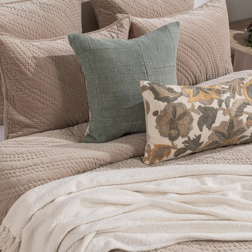 Elms Velvet Quilt Collection