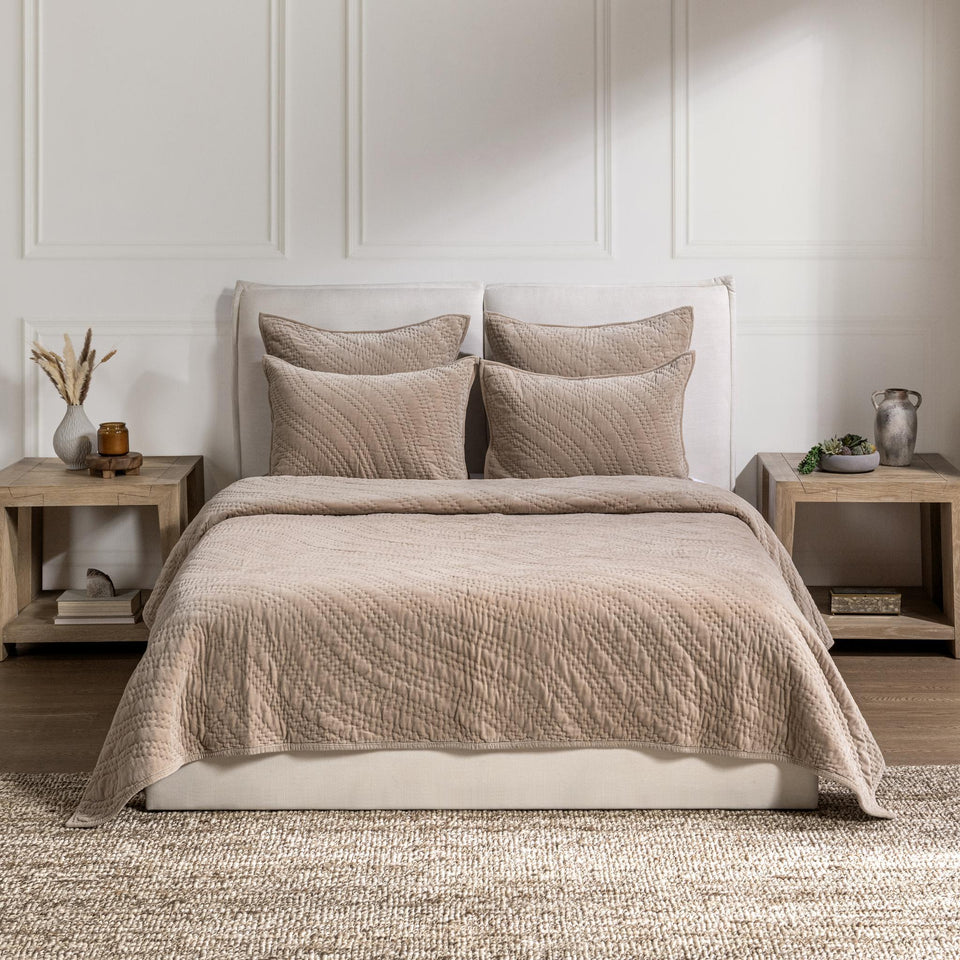 Elms Velvet Quilt Collection
