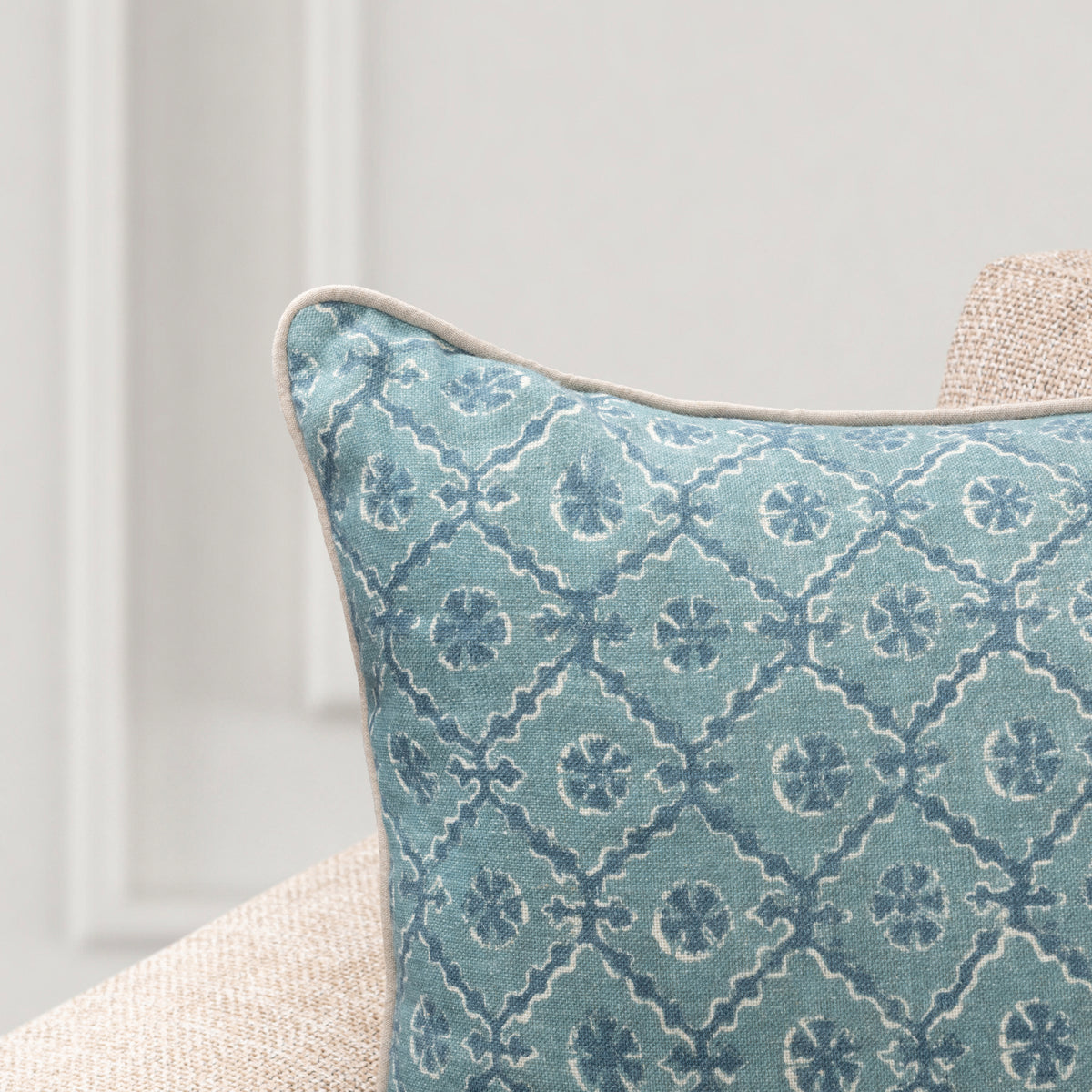 RL Bromley Pillow