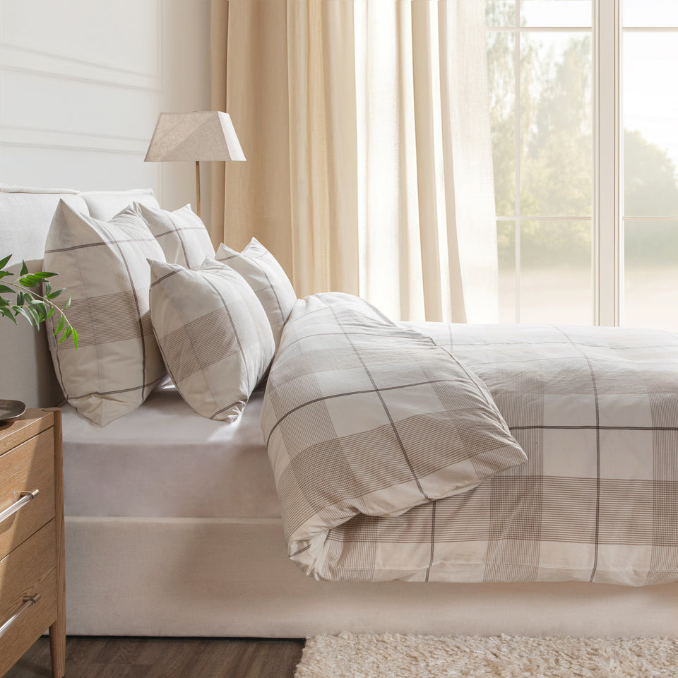 Hanson Duvet Collection