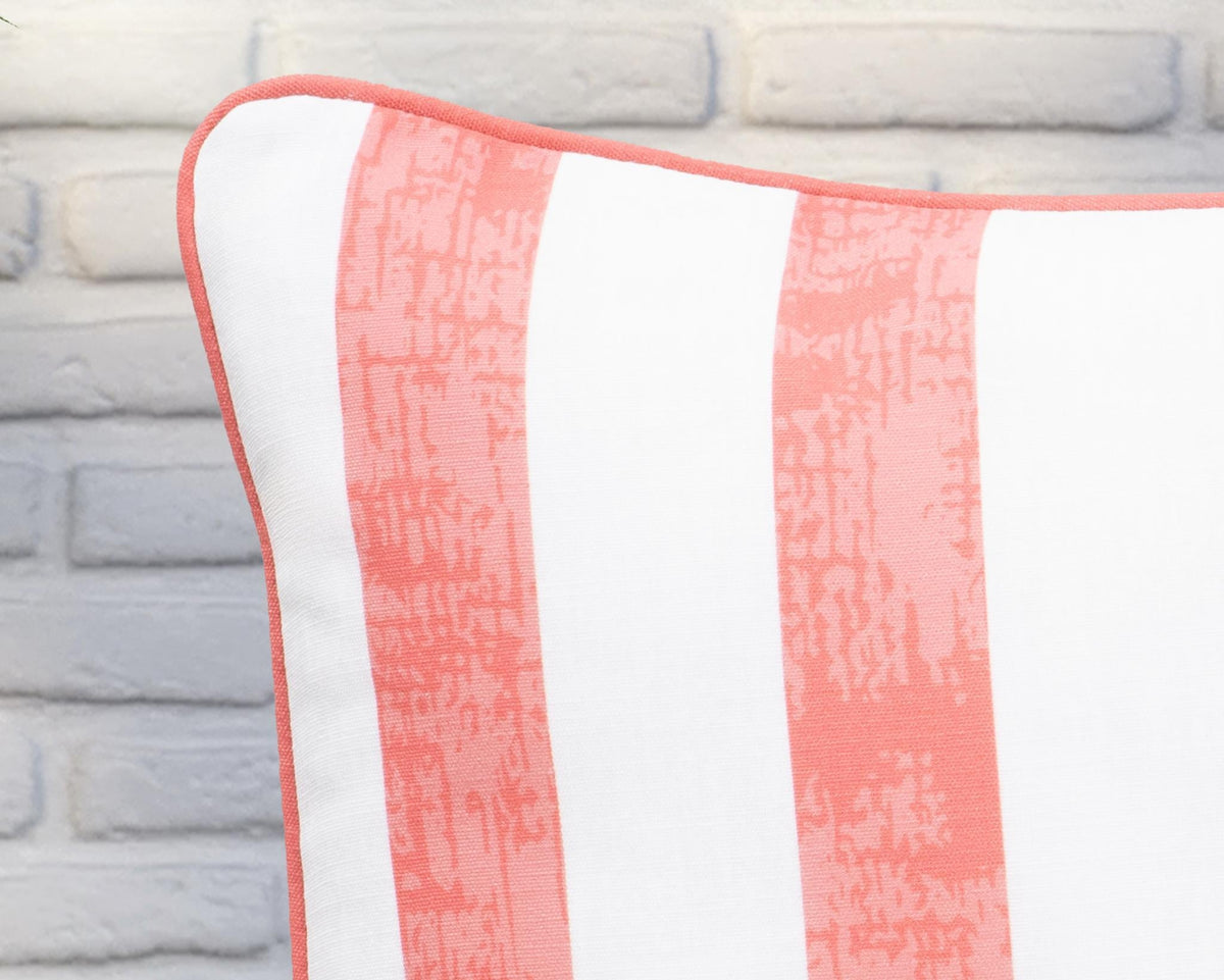 Indoor/Outdoor Milton Pillow