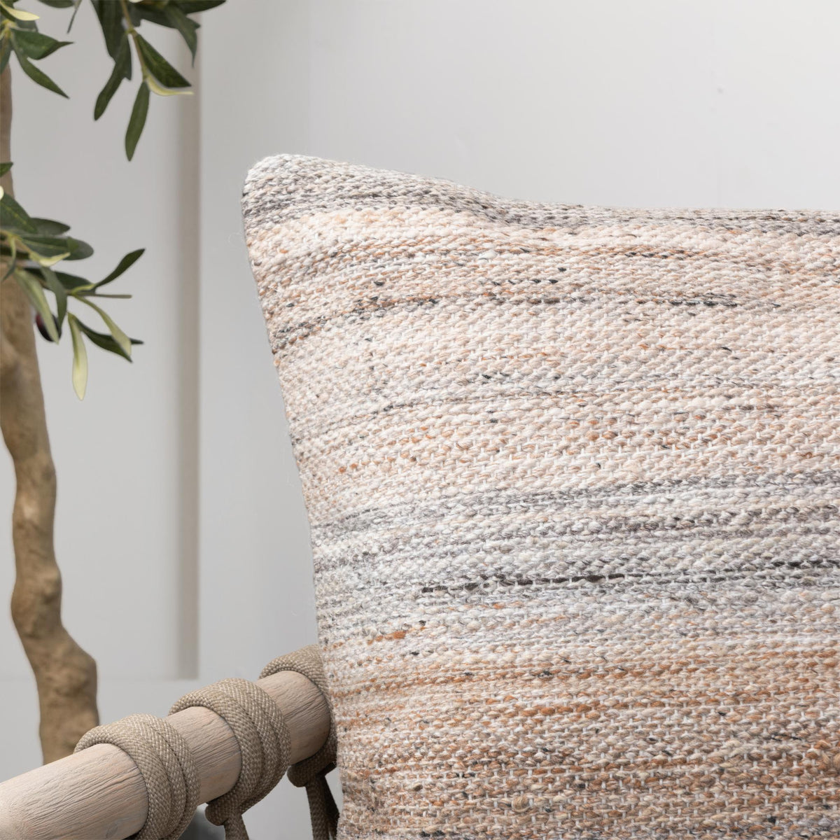 Performance Plateau Pillow