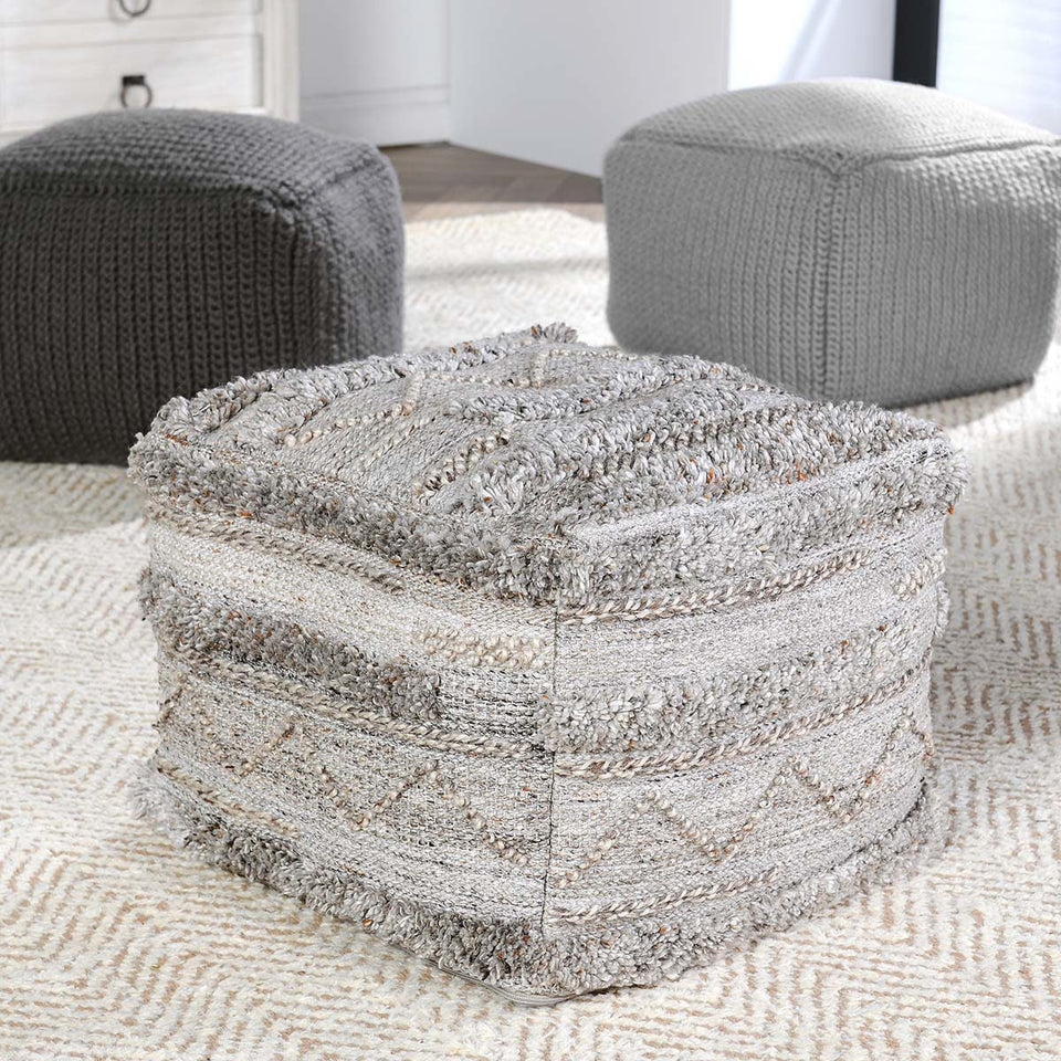 Performance Fallon Pouf